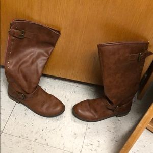 brown boots